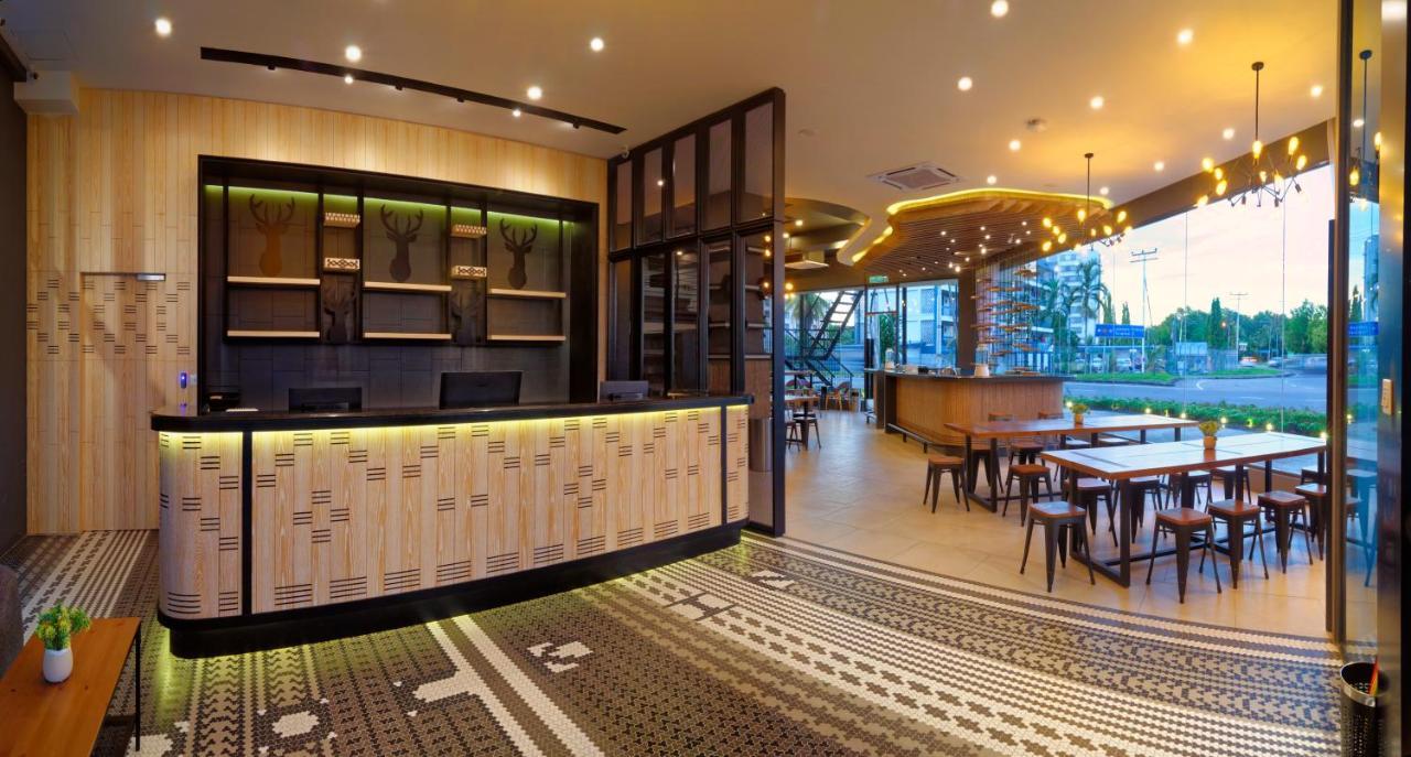 Bulatan Hostel Tanjong Aru ภายนอก รูปภาพ