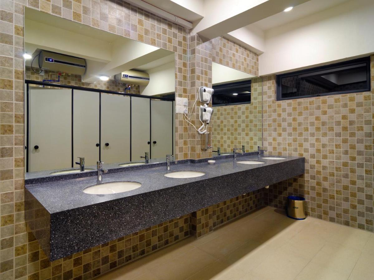 Bulatan Hostel Tanjong Aru ภายนอก รูปภาพ