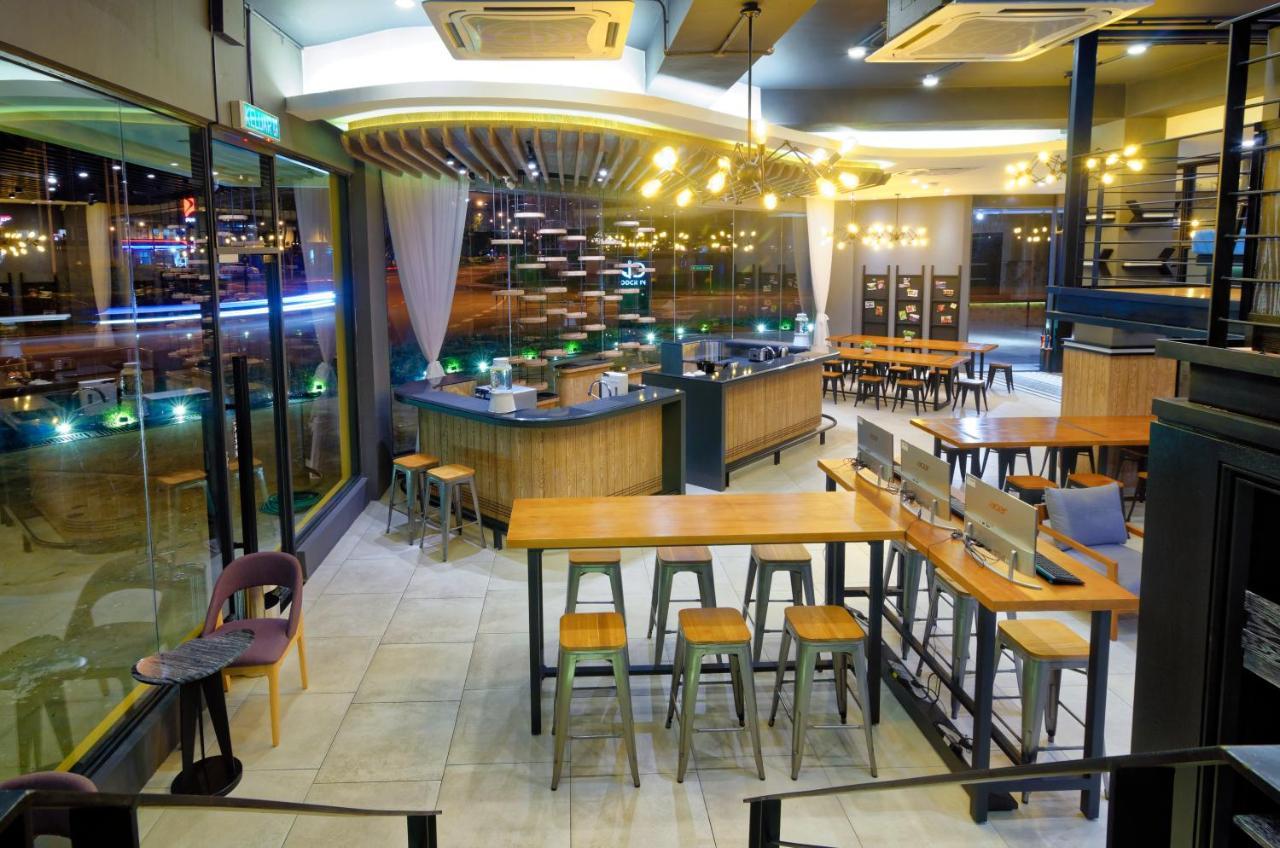 Bulatan Hostel Tanjong Aru ภายนอก รูปภาพ